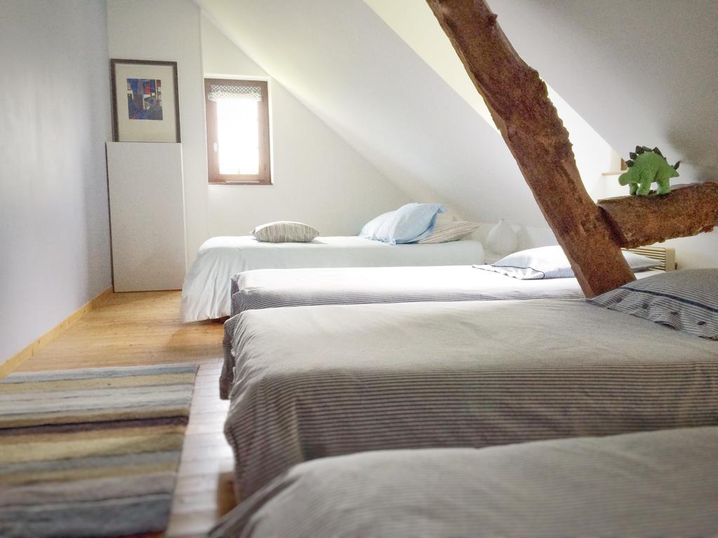 Bed and Breakfast Le Petit Manoir de la Vernelle à Fourmetot Chambre photo